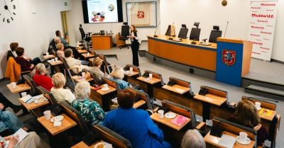 Seniorzy uczyli się zdrowego żywienia i cyberbezpieczeństwa